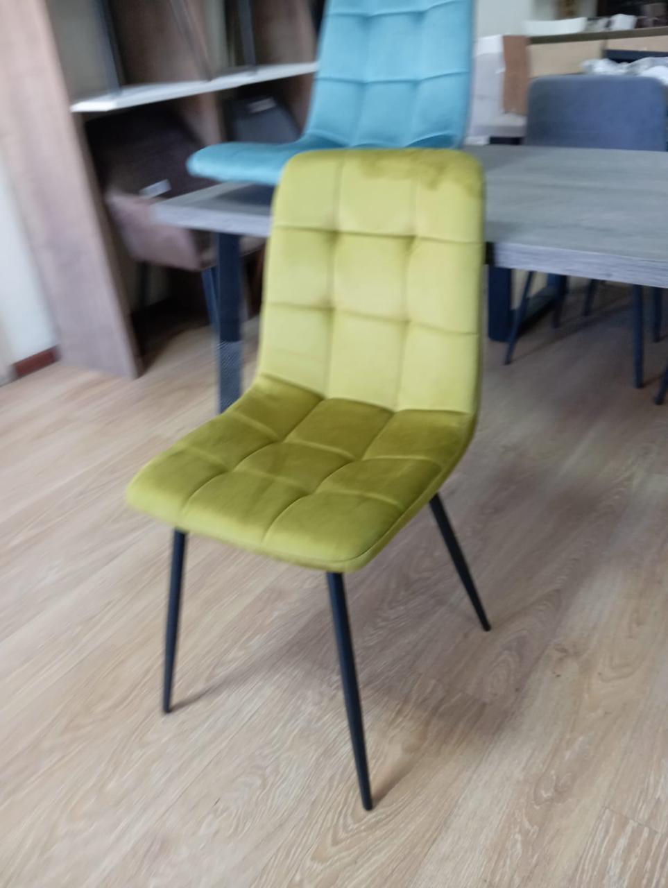 Стул Y2017 (каркас черный тк. коллекции Велюр лайм (S14)) Стул Y2017 (каркас черный тк. коллекции Велюр лайм (S14))