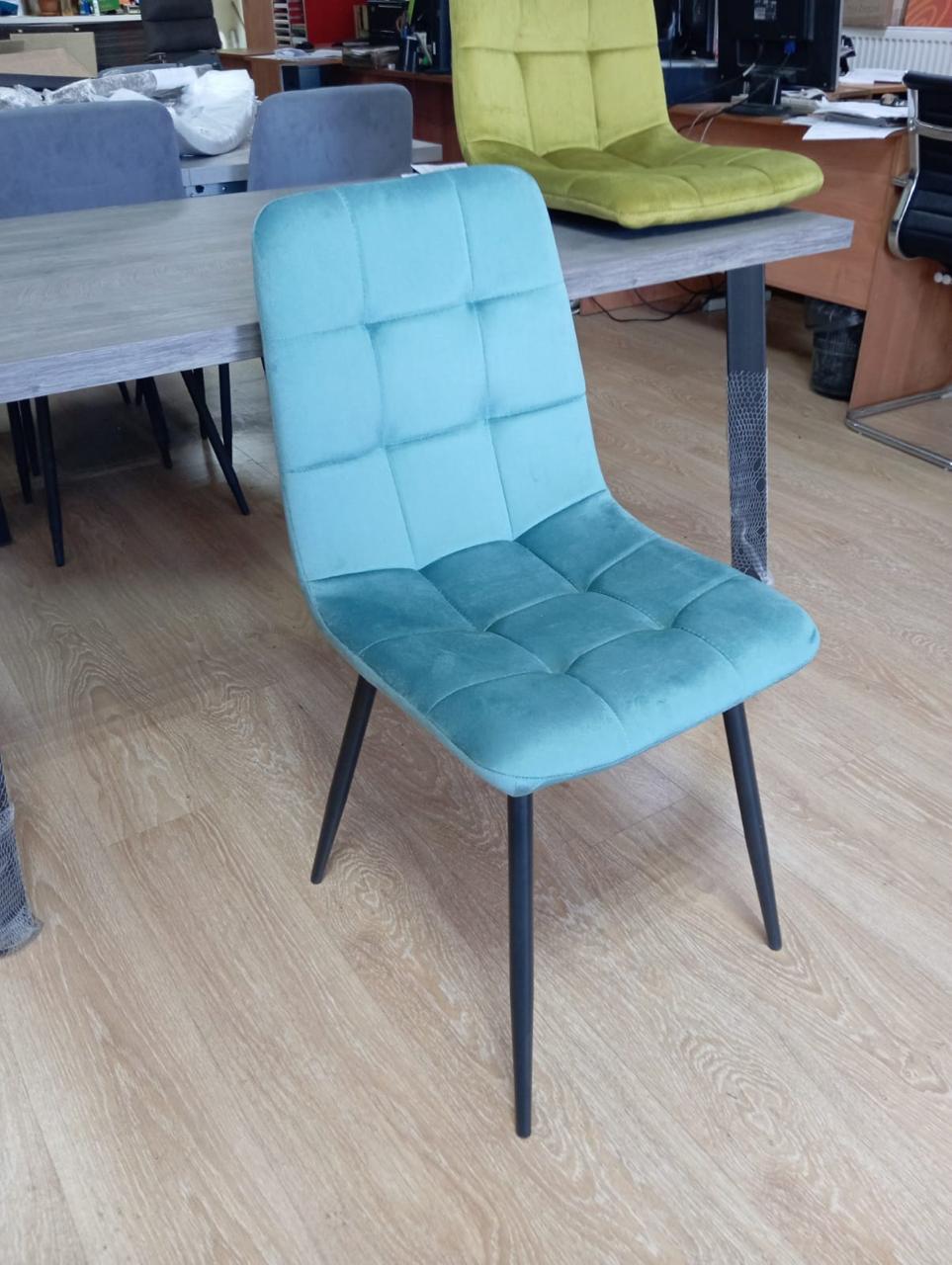 Стул Y2017 (каркас черный тк. коллекции Велюр голубой (S23)) Стул Y2017 (каркас черный тк. коллекции Велюр голубой (S23))